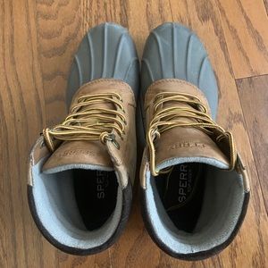 Men Sperry waterproof boots